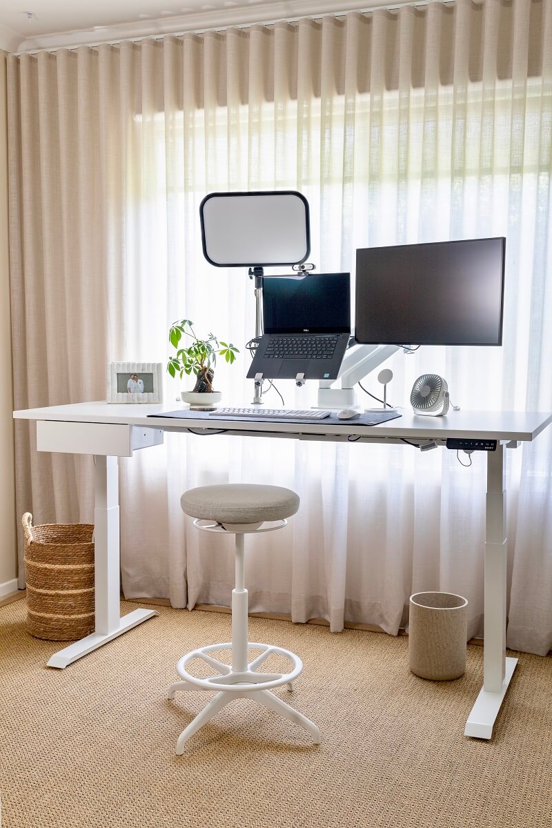 Desk with stools sale