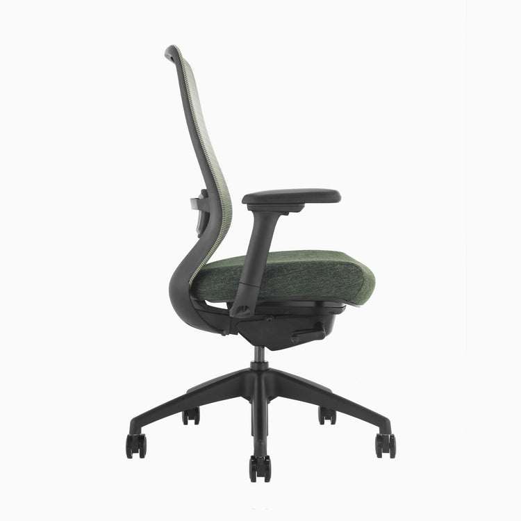 Coilflex cushion technology chair in green