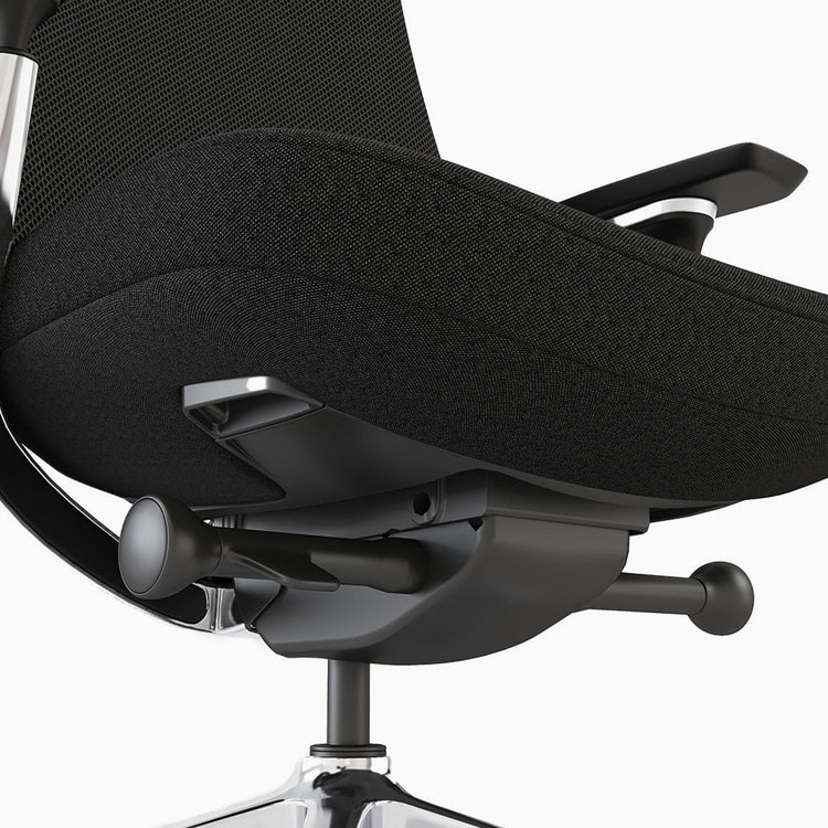 Pinnacle executive office chair seat details - Desky