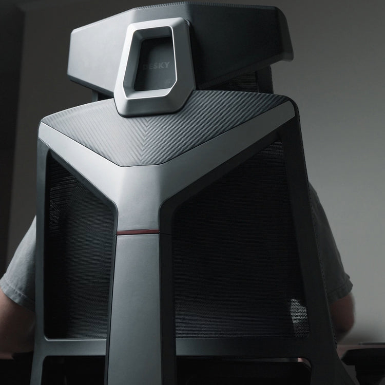 Desky Vanguard Gaming Chair