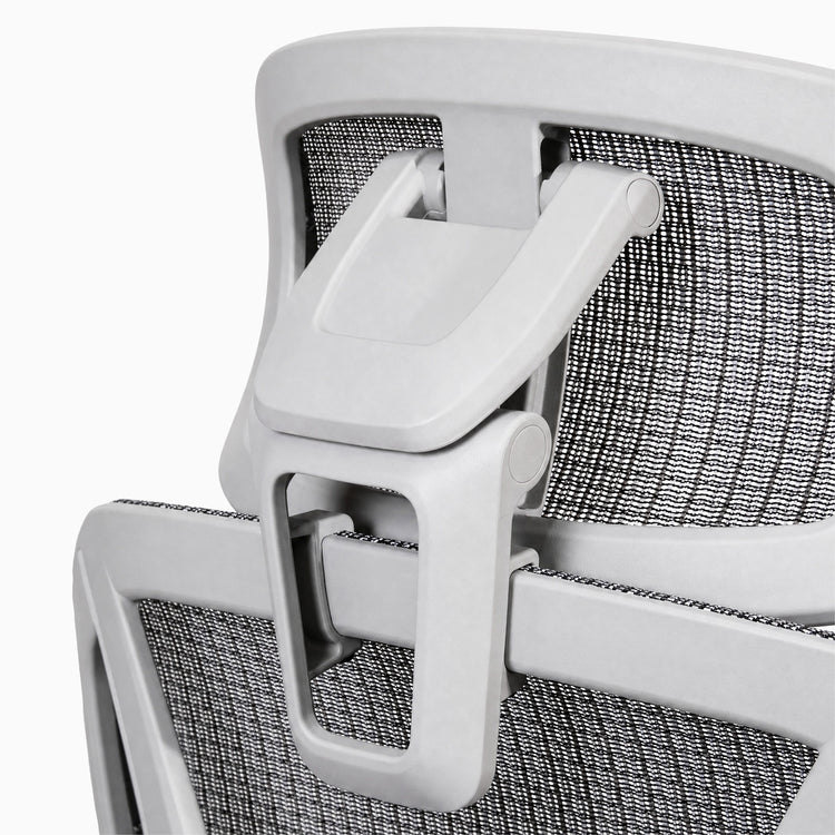 Desky Contourra Ergonomic Mesh Chair