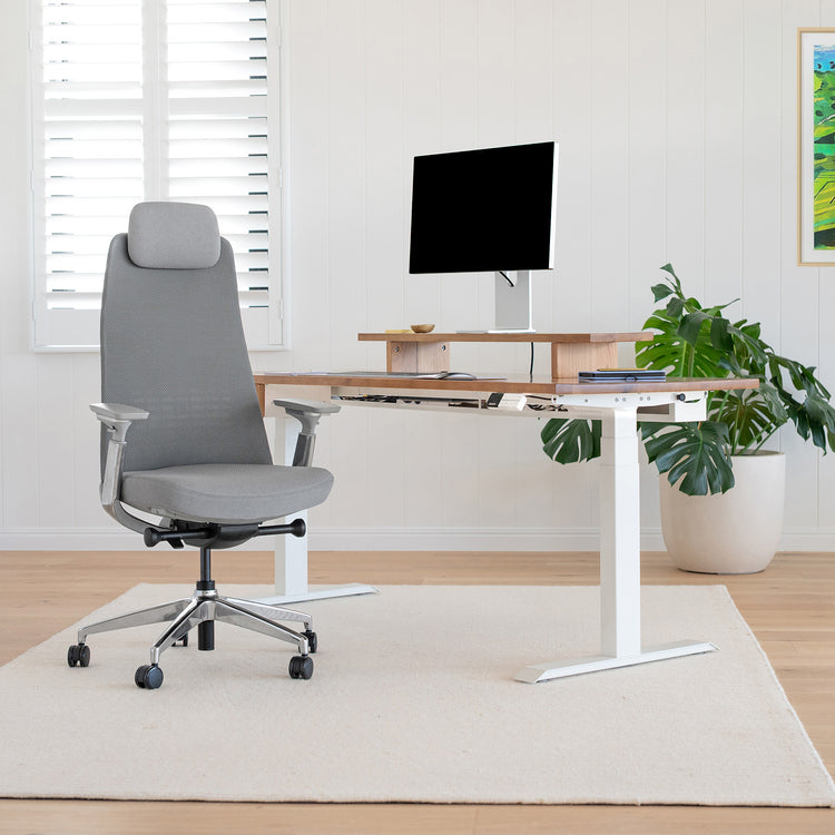 Pinnacle grey executive office chair 