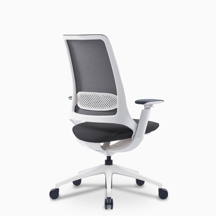 Desky Pulse supportive desk chair in white