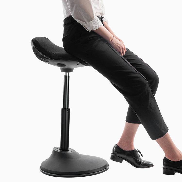 Woman sitting on Desky pro active stool